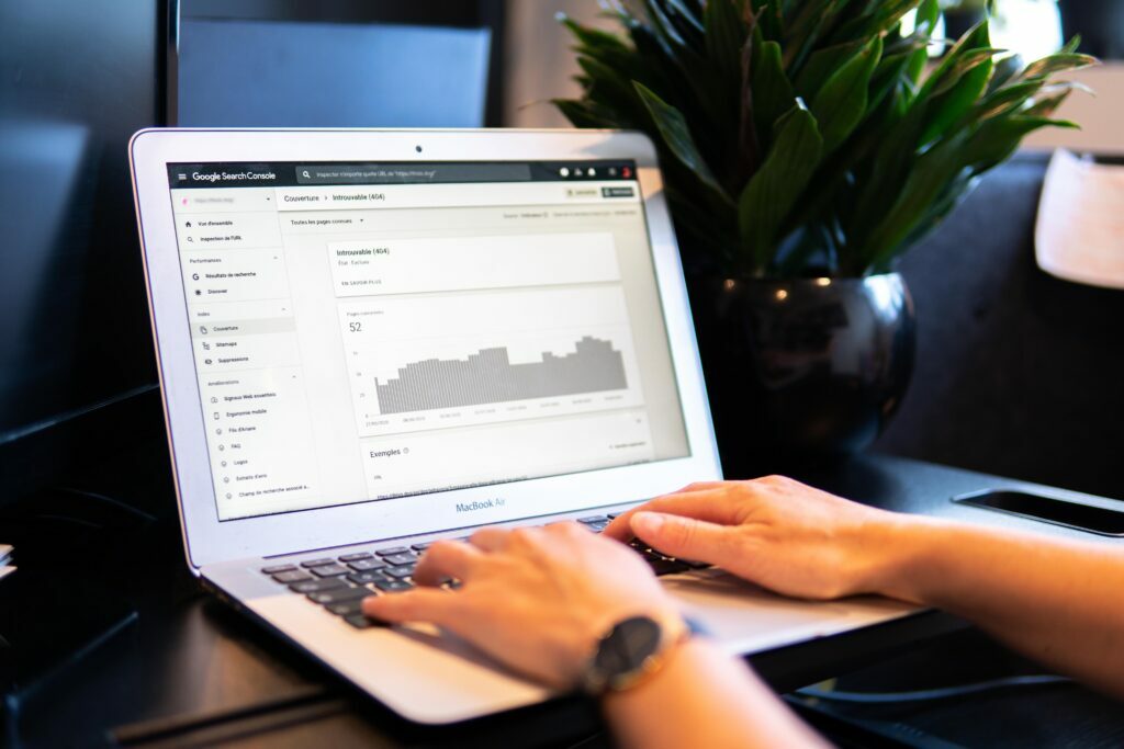 Person checking for Google penalty on Google Search Console